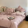 Lindo juego de cuatro piezas de cachorro de dibujos animados, 100% algodón cepillado, funda de edredón bordada de rizo, ropa de cama engrosada