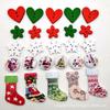 Venta al por mayor de calcetines navideños de dibujos animados, copo de nieve blanco, botones de madera, rojo y verde, accesorios de costura handmade DIY 100