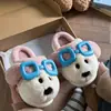 Pantuflas de algodón con marco de cachorro de dibujos animados para mujer, nuevo modelo otoño e invierno 2026, zapatillas de algodón cálidas de felpa antideslizantes de suela suave para hombre