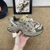 Tênis dad de malha fina feminino, estilo de treinamento alemão 2026, sapatos esportivos novos de couro sintético para primavera/verão, modelo casual para atividades ao ar livre com sola grossa