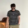 Camiseta Listrada Color Block de Manga Curta, Moda Casual Versátil para Homens, Verão, Design Casual Solto, Top Camisa Náutica