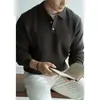 Suéter de Punto para Hombre 2026 Otoño/Invierno Tencel Terciopelo Canalé Vertical Media Cremallera Cuello Polo Estilo Old Money Hombro Caído