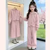 Traje de Primavera y Otoño para Niñas 2026 Nueva Moda Individual Color Sólido Chaqueta con Capucha Pantalones de Pierna Ancha Conjunto Casual Deportivo de Dos Piezas