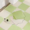 Alfombra Autoadhesiva sin Pegamento para Oficina, Dormitorio, Sala de Estar, Cama para Gatear Mascotas, Cobertura Total Cuadrada Antideslizante, Alfombrilla de Piso de Empalme, Terciopelo
