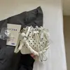 Bolsa Saco com Cordão Estilo Coreano Moda Feminina Verão 2026 Nova Bolsa de Ombro Transversal Nuvem Bolsa de Mão Simples de Nicho