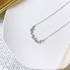Collar de tres mariposas incrustado de diamantes para mujer, mismo estilo que el de Little Red Book, cadena para clavícula de circón súper de hadas, estilo coreano, collar de mariposa pequeña Mori