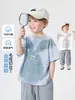 Camiseta de Verão Masculina Estilo Europeu Direita Roupas Infantis Crianças Pequenas 2026 Novo Modelo Manga Meia Manga Roupas de Verão