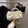 Bolsa de Mão de Pérolas Nova Tendência 2025 Pequena Estilo Chanel Elegante Bolsa Feminina de Mão Ombro Transversal Multifuncional Qualidade Bolsa Nuvem