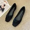 Huiliya G3760-75 Estilo Francês Outono 2025 Novo Sapato de Salto Baixo com Bico Quadrado Moda Versátil Sapatos de Festa para Saias