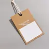 Etiqueta de roupa loja de roupas personalizada etiqueta cartão de papel kraft pendurado senso feminino de logotipo personalizado