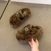 Pantuflas esponjosas de suela gruesa para mujer, que aumentan la altura, adecuadas para usar en exteriores en otoño e invierno, nuevo estilo con forro de felpa añadido, pantuflas de algodón tipo slip-on fáciles de poner