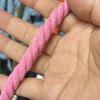Cuerda de algodón de tres cabos de colores de 8 mm, en stock de fábrica, hilo de algodón de 8 mm de grosor, decoración de fachada de tienda de bricolaje, cuerda decorativa para tejer