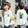 Blusas de manga comprida 100% algodão para meninos na primavera e no outono, novos suéteres casuais estilosos para crianças pequenas, roupas infantis com desenhos animados da moda