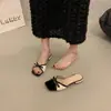 Sandalias de verano versátiles para mujer, en stock ahora, diseño de lazo francés estilo coreano, bloques de color, tacón bajo, tacón de cuña cómodo