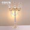 Candelabro de Cristal Acrílico de 5 Brazos Creativo y Elegante Accesorios de Boda de Cristal Decoraciones y Adornos para Mesa de Comedor en Casa y Salón de Bodas