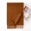Cachecol de Lã Outono/Inverno 2026 Novo Cachecol Liso para Mulheres Versátil Espesso Quente Xale com Borlas Simples
