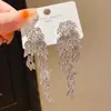 Pendientes de Borla de Pluma de Hoja de Diamante de Lujo Ligero Aguja de Plata Pendientes Personalizados Exquisitos de Gama Alta Nicho Retro Europeos y Americanos para Mujer