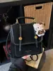 Bolsa Tote de Design Exclusivo para o Dia a Dia de Mulheres 2026 Inverno Novo Estilo Color-Blocking Retro Sensação de Luxo Mochila de Ombro Único Ombro Duplo