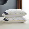 2026 Nuevo Modelo Hotel Cuadrícula Estrellada Funda de Almohada de un Solo Lado Relleno de Almohada