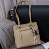 Bolsa Casual para el Trabajo y el Viaje Diario para Mujer de Gran Capacidad 2025 Nuevo Primavera Simple Versátil de un Hombro Bolso Tote de Alta Gama