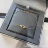 Colar Fred Fecho de Ferradura Pingente em Forma de U Totalmente Cravejado de Diamantes Fecho de Oito Corrente para Clavícula de Casal Corrente Torcida