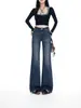 Jeans para mujer de principios de otoño, color azul oscuro, no ajustados, ligeramente acampanados, modelo popular nuevo, tiro medio-alto, corte recto, pantalones versátiles y que estilizan