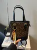 Bolsa de Leopardo de Nicho Súper Popular de Comercio Exterior para Mujer Nueva Moda Otoño e Invierno 2025 Bolso Cruzado Versátil Bolso de Hombro Bolso Cubo