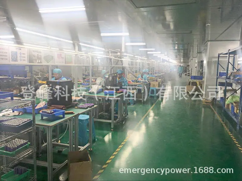 登峰工厂车间-电池.jpg