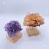 Ejemplar de piedra en bruto de pilar de cristal, soporte de exhibición de piedra ornamental, pieza decorativa con base de metal y madera maciza