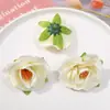 Flores de seda sintética frescas de primavera e verão, cabeça de flor de rosa, guirlanda DIY feita à mão, acessórios de cabelo Joker, acessórios de vestuário, atacado