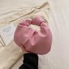 Bolso pequeño de alta textura para mujer 23 nuevo bolso de mano anudado de moda para celebridad de Internet estilo coreano moderno bolso nube plisado