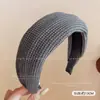 Diadema de estilo coreano, ligera, ancha, de color liso para mujer, que ofrece un look sofisticado y elegante, con un diseño que realza la altura en la coronilla, presentando un estilo retro, chic y moderno