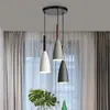 Lustre Moderno Simples Nórdico para Restaurante Personalidade Criativa Cor Macaron Três Cabeças Lustre para Café Bar Lâmpada de Mesa de Jantar