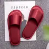 Zapatillas de boda para niña con lazo dulce Sandalias festivas de boda para hombres y mujeres Parejas Sandalias directo de fábrica una generación de pelo