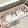Armações de Óculos Retrô Ultra Leves na Cor de Chá Frio com Acabamento de Alto Padrão, Adequadas para Miopia, Podem Ser Equipadas com Lentes de Grau e São Versáteis com Lentes Anti-Luz Azul e Sem Grau