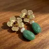 Pendientes de aguja de plata 925 con temperamento elegante de mediados de la antigüedad francesa retro vintage, pendientes de perla y esmeralda para mujer