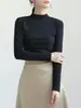 Camiseta interior de algodón puro para mujer con cuello semi-alto, nuevo estilo otoño e invierno 2026, camiseta de manga larga con hombros normales, corte ajustado, disponible para venta al por mayor