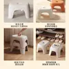 Taburete pequeño para uso doméstico, taburete bajo de plástico, antideslizante, resistente y duradero, adecuado para sala de estar, mesa de centro, taburete de baño para niños, banco, taburete de baño