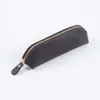 Nueva Bolsa para Bolígrafos con Cremallera de Cuero Crazy Horse Hecha a Mano Bolsa para Bolígrafos de Cuero Genuino Papelería Creativa de Moda Bolsa Retro para Guardar Bolígrafos Lista en Stock