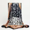 Pañuelo Cuadrado para Mujer Estilo Retro Estampado Primavera Verano Otoño Invierno Pañuelo de Seda Pañuelo Protector Solar Chal Negro con Puntos 90cm Seda Artificial