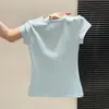 Suave chica rosa bebé hombro normal manga corta mujer corte ajustado favorecedor dulce picante básico camiseta de verano simple versátil