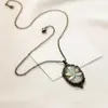 Elegante Collar con Colgante - Ovalado Bruja Cuervo Joyería Elegante para Mujer Regalo Adecuado para el Uso Diario