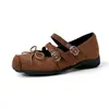 Sapatos de salto único estilo Uva da Mamãe com 4 cm de altura interna para mulheres, apresentando laço, design de focinho de porco, sapatilhas e Mary Janes com tira cruzada
