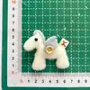 Versátil Único Bricolaje Tela Fieltro Pompones Casa Champiñón Pony Lindo Broche Hecho a Mano Bolsa Sombrero Accesorios Materiales
