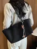 Bolso tote texturizado vintage de alta gama estilo coreano para mujer, nueva moda 2026, versátil, gran capacidad, para ir al trabajo, bajo el brazo
