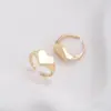 Anel Coração de Pêssego Torcido 14K Gold-Filled que Preserva a Cor Anel de Ouro Retro Europeu e Americano Simples Acessível Luxo Nicho Ins
