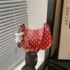 Bolsa Feminina 2026 Estilo Coreano Bolinhas Nova Moda Bolsa de Axila Chique com Bolinhas Fresca Bolsa de Ombro Fofa para Estudantes
