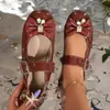Zapatos de cuero con lazo y perlas, de punta redonda, talla grande, transfronterizos, nuevo modelo de primavera, estilo británico, versátiles, de una sola correa, casuales