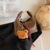 Pequena bolsa de crowdsourcing feminina 2024 nova moda outono e inverno bolsa de ombro de alta qualidade bolsa crossbody bolsa de bolinho
