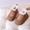 Botas de Nieve para Niñas 2025 Invierno Nuevo Estilo Zapatos de Algodón Gruesos Forrados de Felpa para Niños Botas de Algodón de Suela Suave Botas Calientes para Niños Pequeños